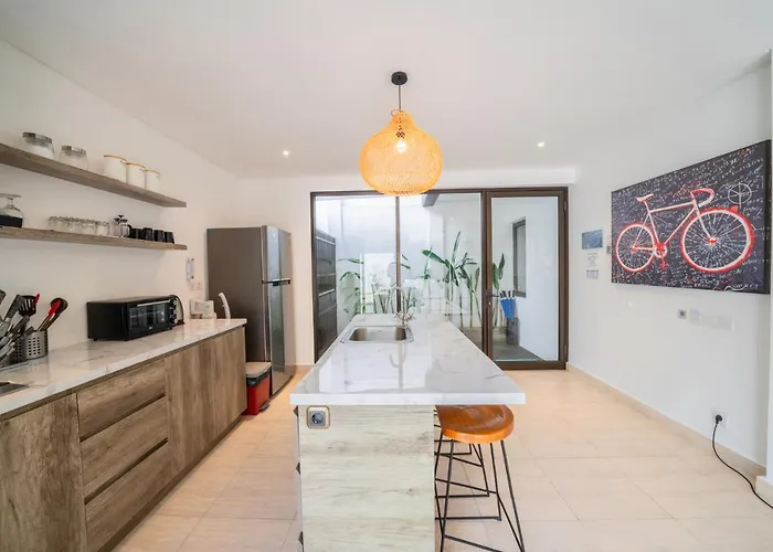 Вилла Anna - Stylish 3br Brand New In *