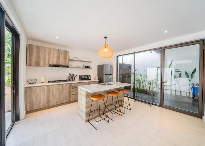 Вилла Anna - Stylish 3br Brand New In