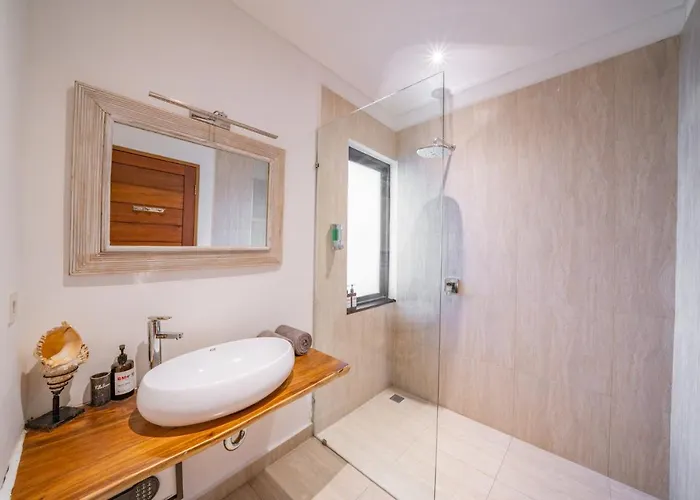 Anna - Stylish 3br Brand New In Чангу